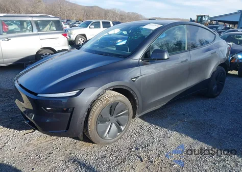 2026 Tesla Model Y Long Range Launch Series/Premium All-Wheel Drive z USA, uszkodzony, nr VIN 7SAYGDEE8TA460619